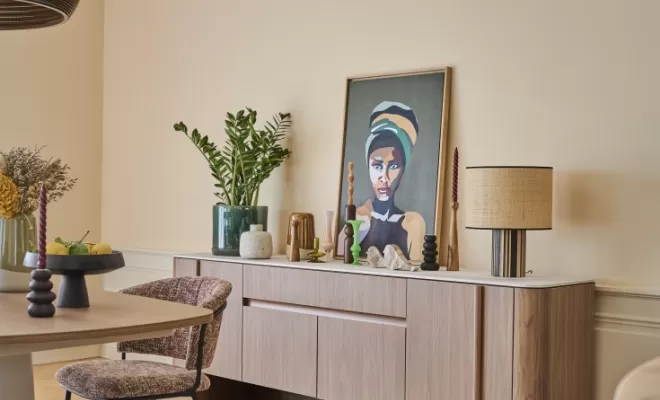 Enfilade Atoll avec portes et tiroirs en noyer et plateau marbré venato