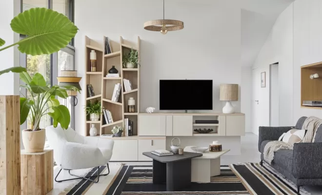 Composition TV en chêne structuré et grège