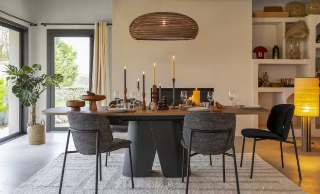 table Convive et chaises Versa