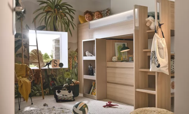 Lit mezzanine compact en chêne structuré