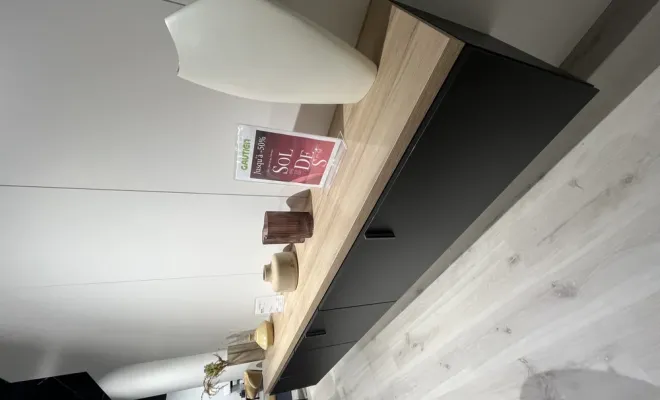 Soldes jusqu'à 50% de remise sur des articles en exposition sur du meuble et du canapé à Bordeaux, Sainte-Eulalie, Gautier Bordeaux Sainte Eulalie